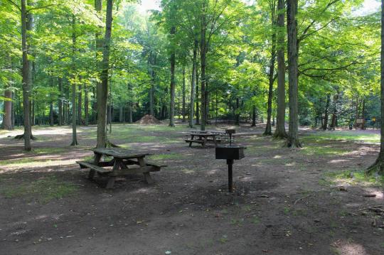Photo: Wadsworth Falls Day Use Entrance